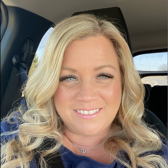 Meet your Posher, Jenny - Picture 1 of 1